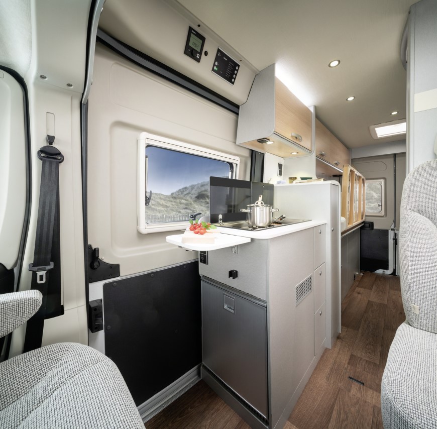 Camper Van Free 602 | HYMER Motorhomes | Travelworld