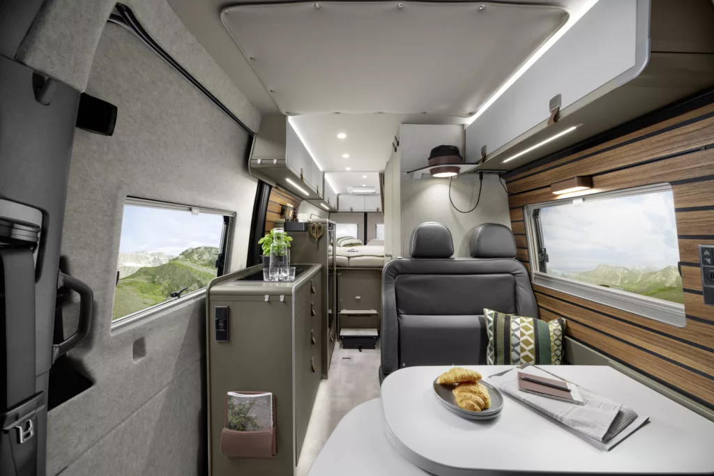 HYMER Grand Canyon S 700 living area